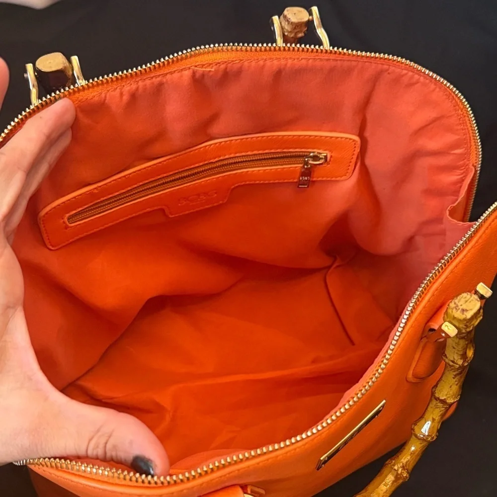 BCBG Paris vibrant orange